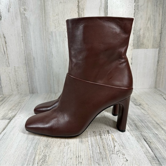NEW SARTO by Franco Sarto Flexa Comfort Leather Bootie #1232 - Picture 1 of 12